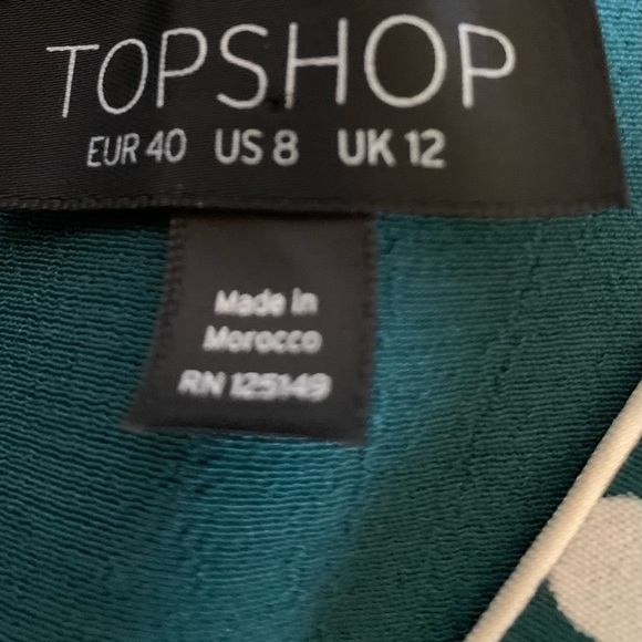 DARLING TOP SHOP DRESS LONG SLEEVE. PIPING AROUND NECKLINE. VERY SLIMMING❤️ - Picture 8 of 11